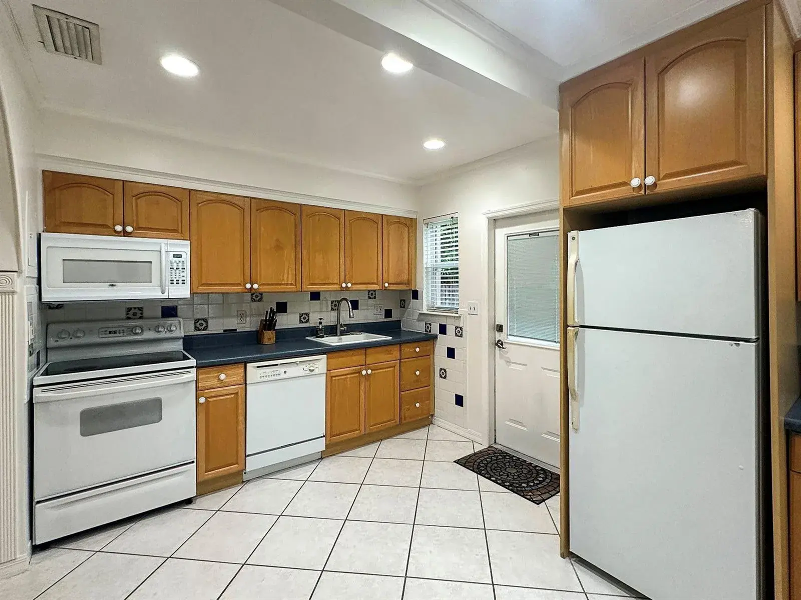 1613 NW 4TH Avenue, Fort Lauderdale FL 33311