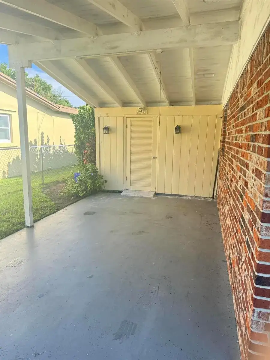 3533 FLORIDA Boulevard, FL 33410 photo 5