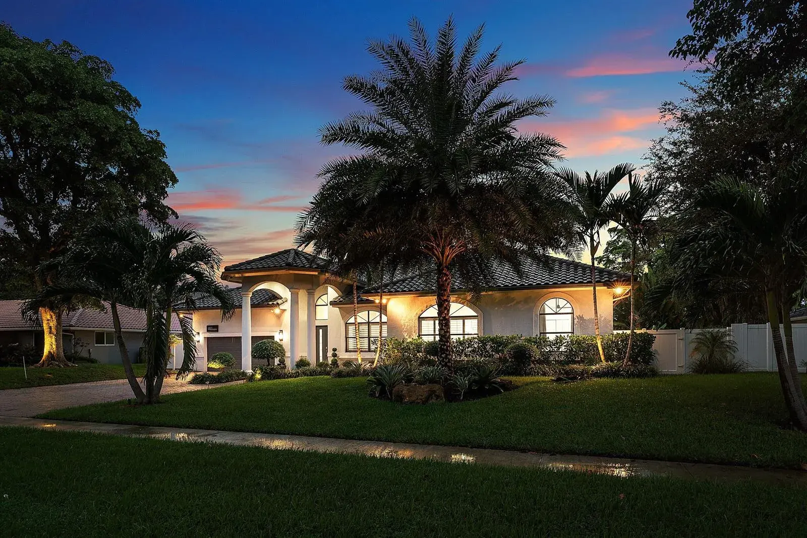 6821 N GRANDE Drive, Boca Raton FL 33433