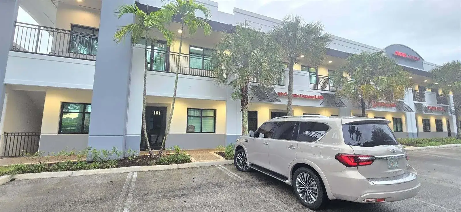 9200 BELVEDERE Road # 101, Royal Palm Beach FL 33411
