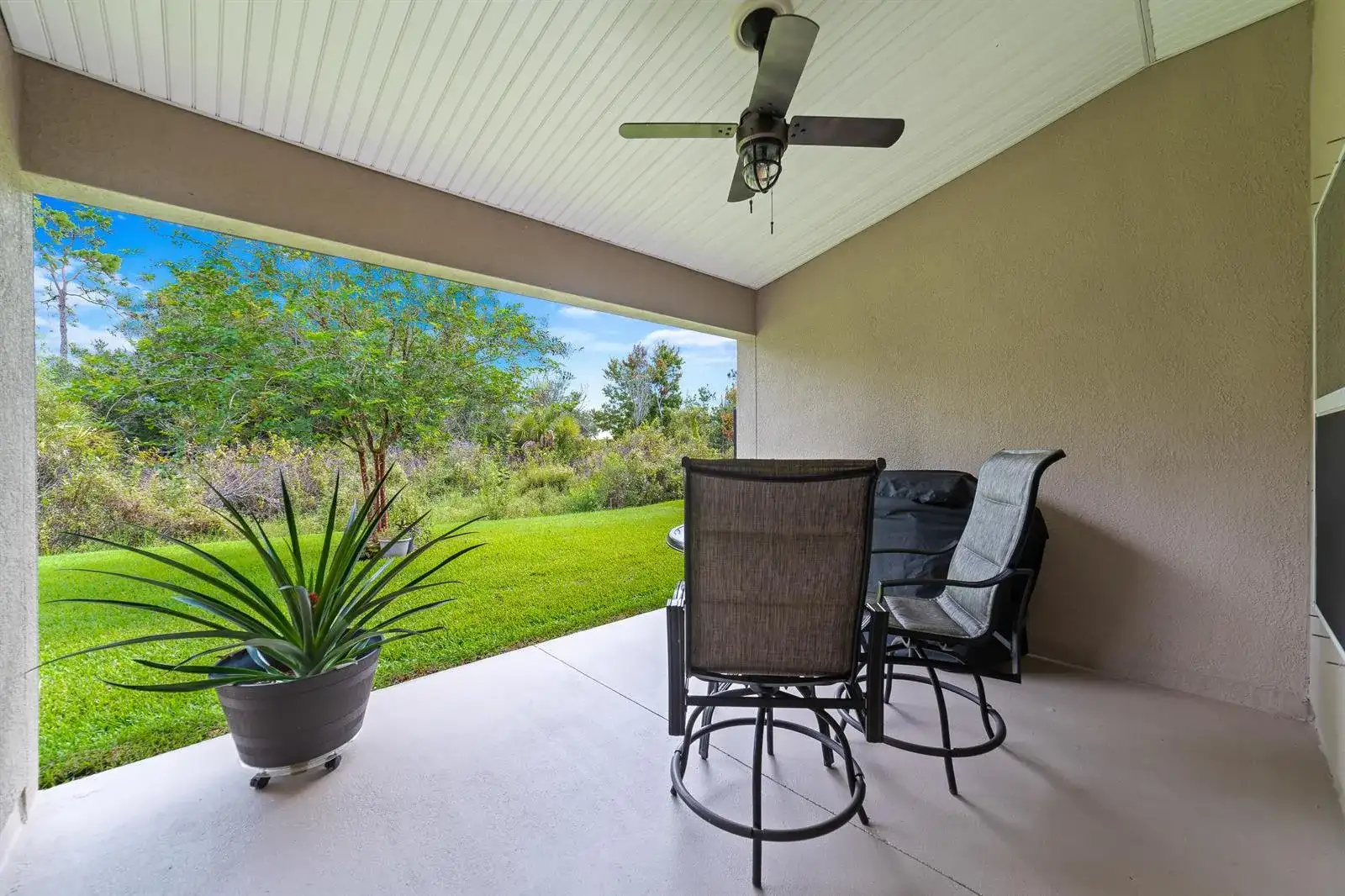 873 NE Whistling Duck Way, Port St. Lucie FL 34983 photo 2