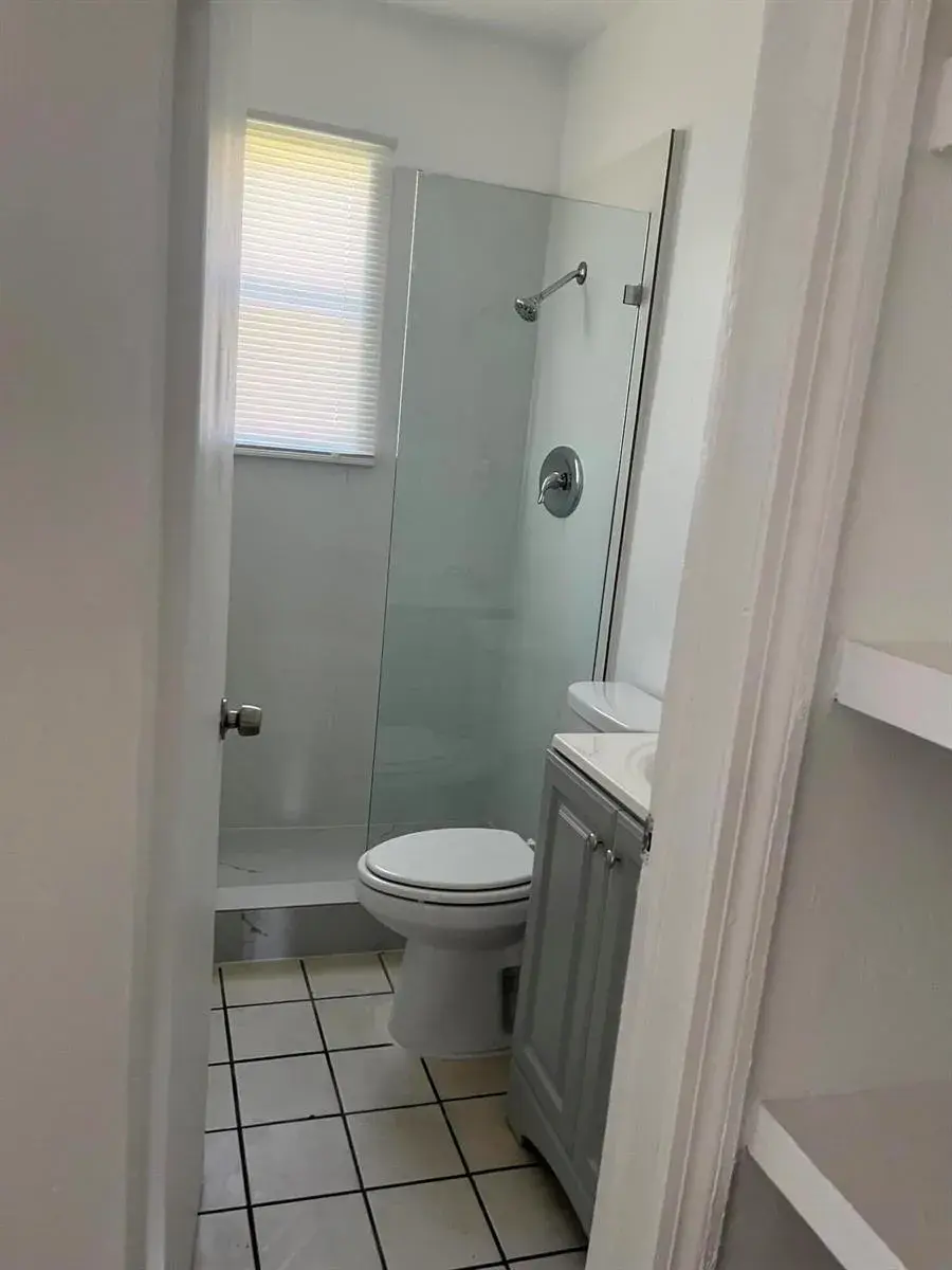 1844 TAFT Street # 5, Hollywood FL 33020