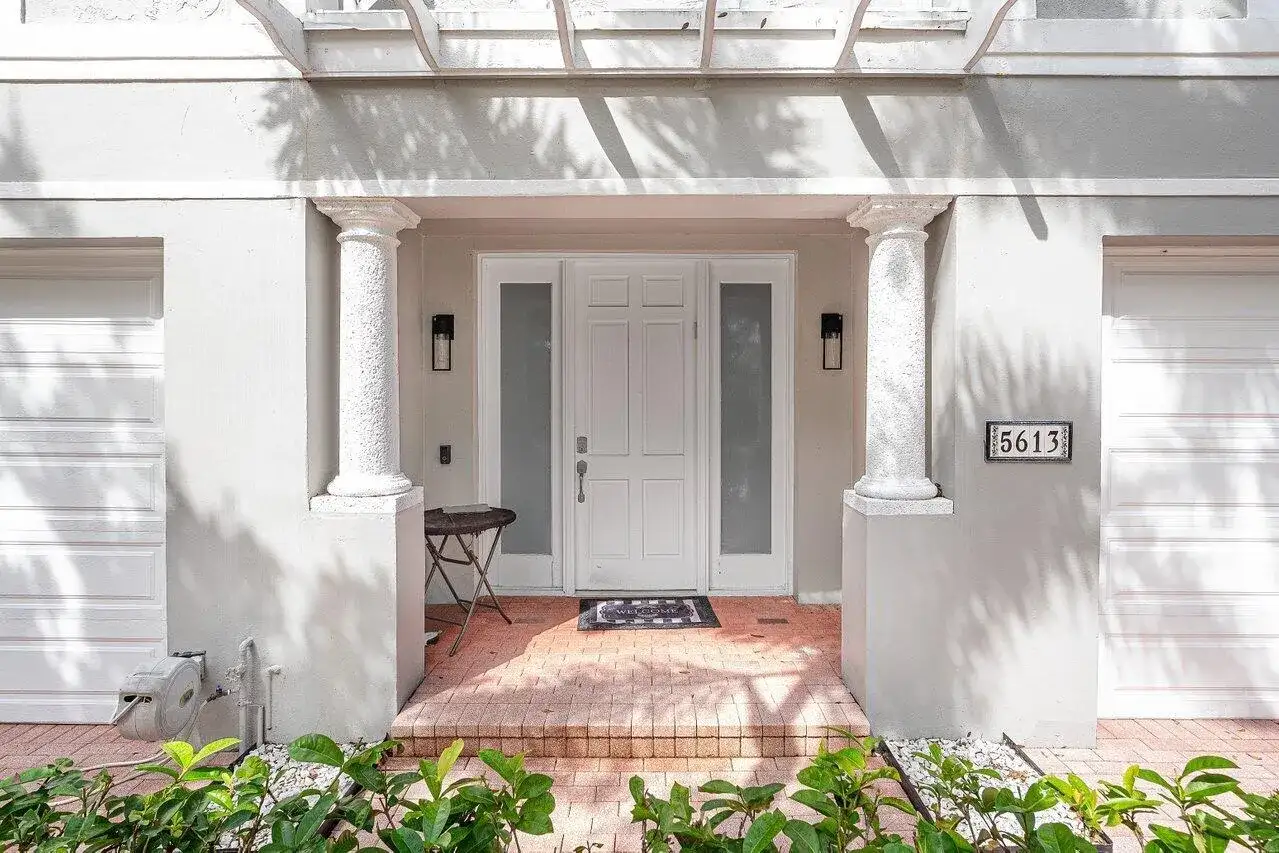 5613 NW 39th Avenue, Boca Raton FL 33496 photo 2