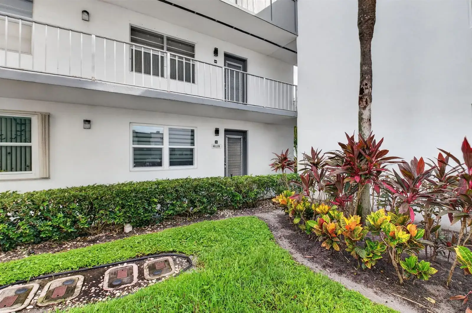 390 Normandy I, Delray Beach FL 33484 photo 3