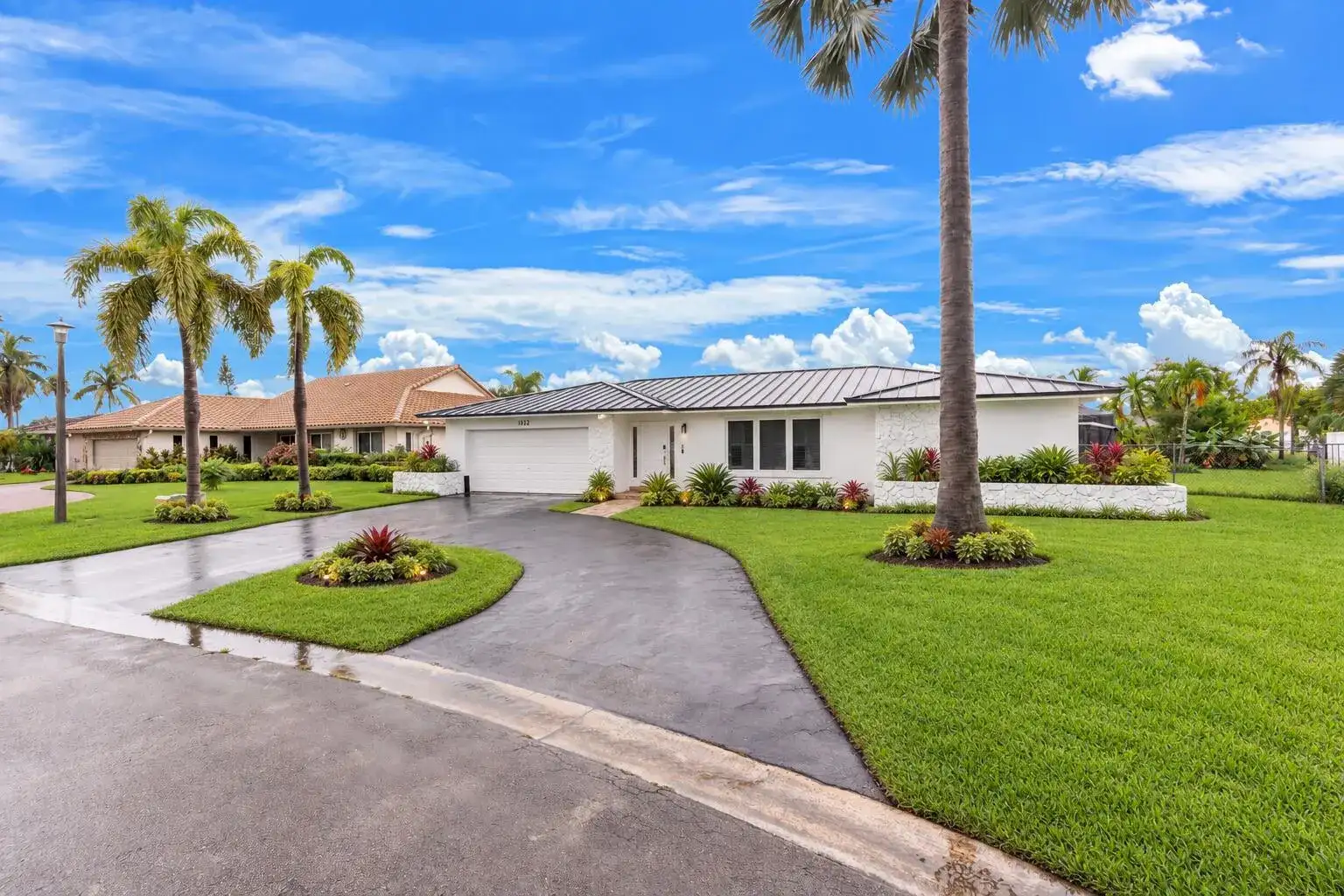 1852 NW 82ND Avenue, Coral Springs FL 33071 photo 2