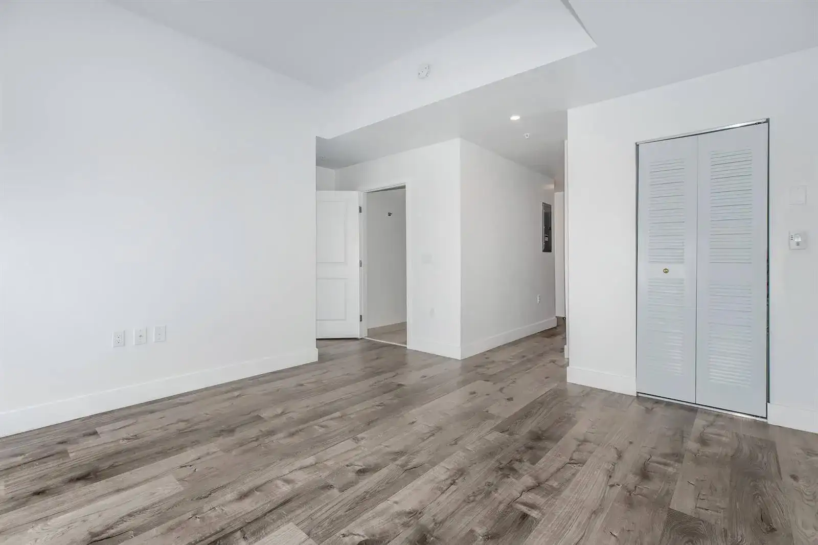 39 NW 7th Avenue # 402, Miami FL 33128 photo 3