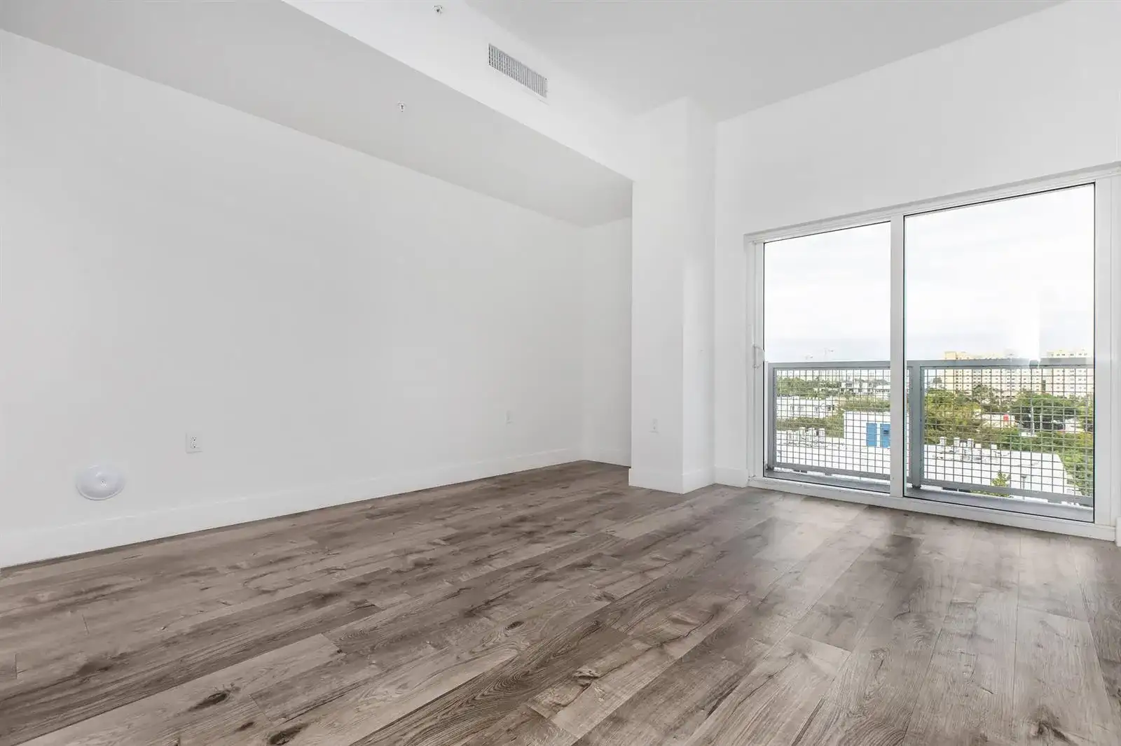 39 NW 7th Avenue # 402, Miami FL 33128 photo 4