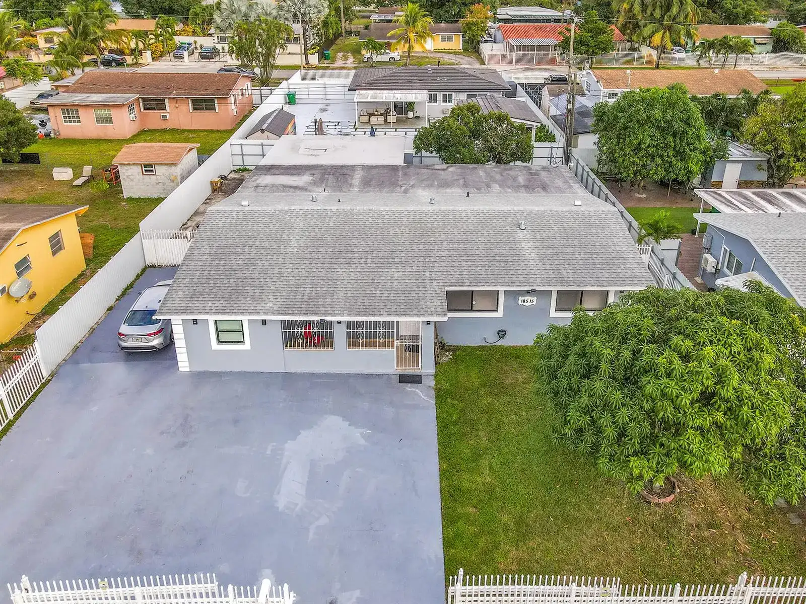18515 NW 42ND Place unit 3, Miami Gardens FL 33055