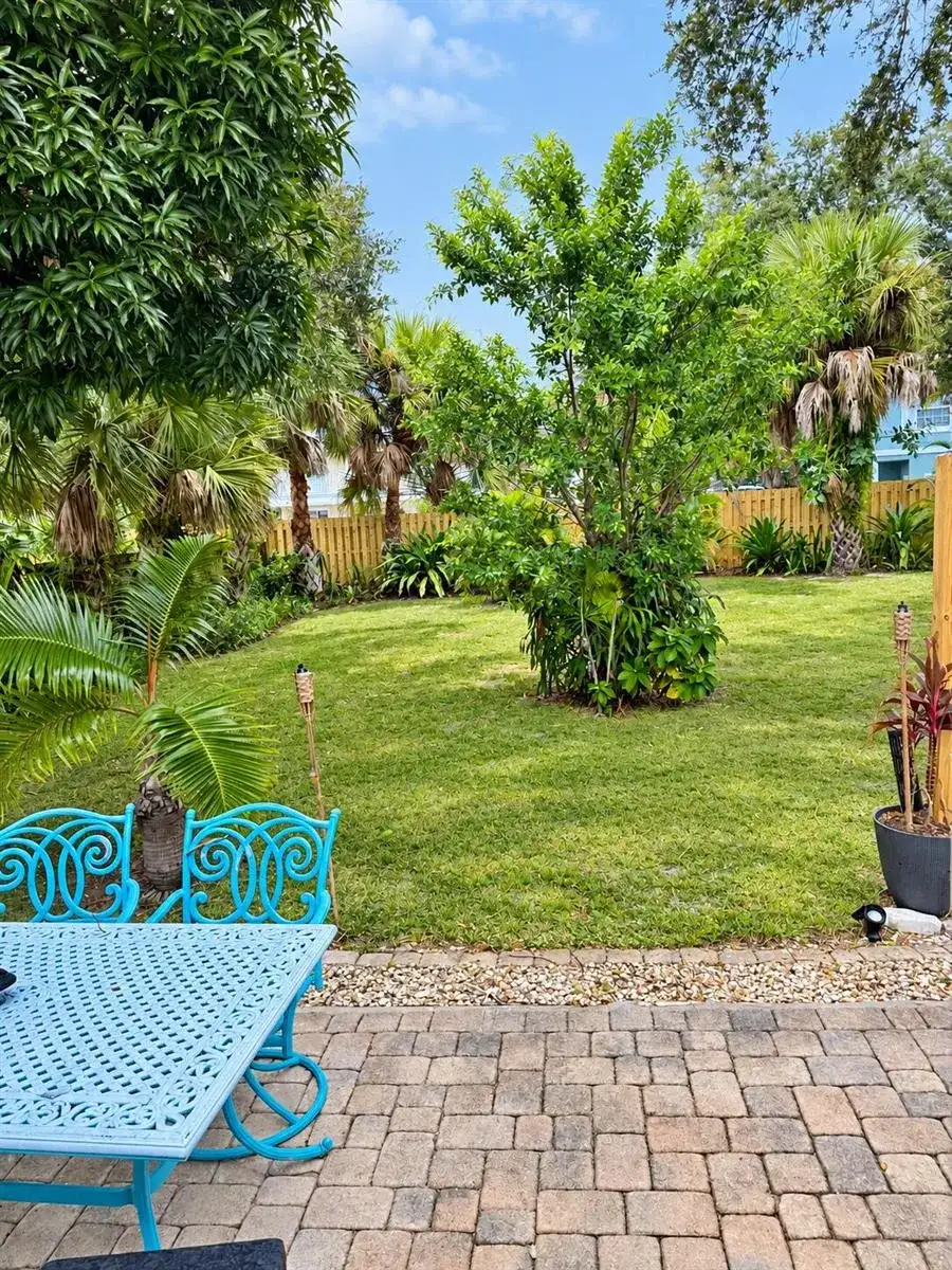 616 SW CLEVELAND Avenue, Stuart FL 34994 photo 4