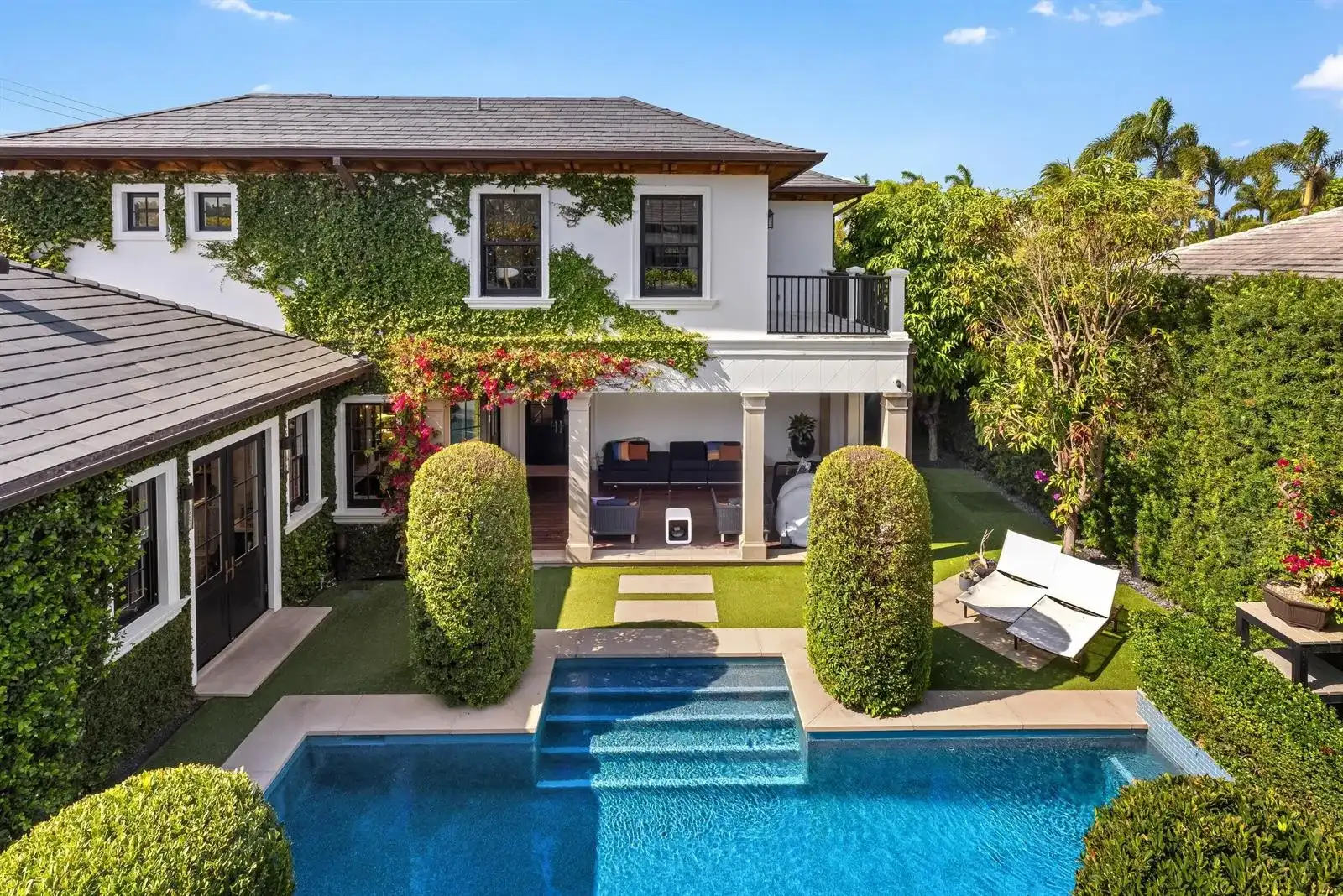 1053 N Lake Way, Palm Beach FL 33480