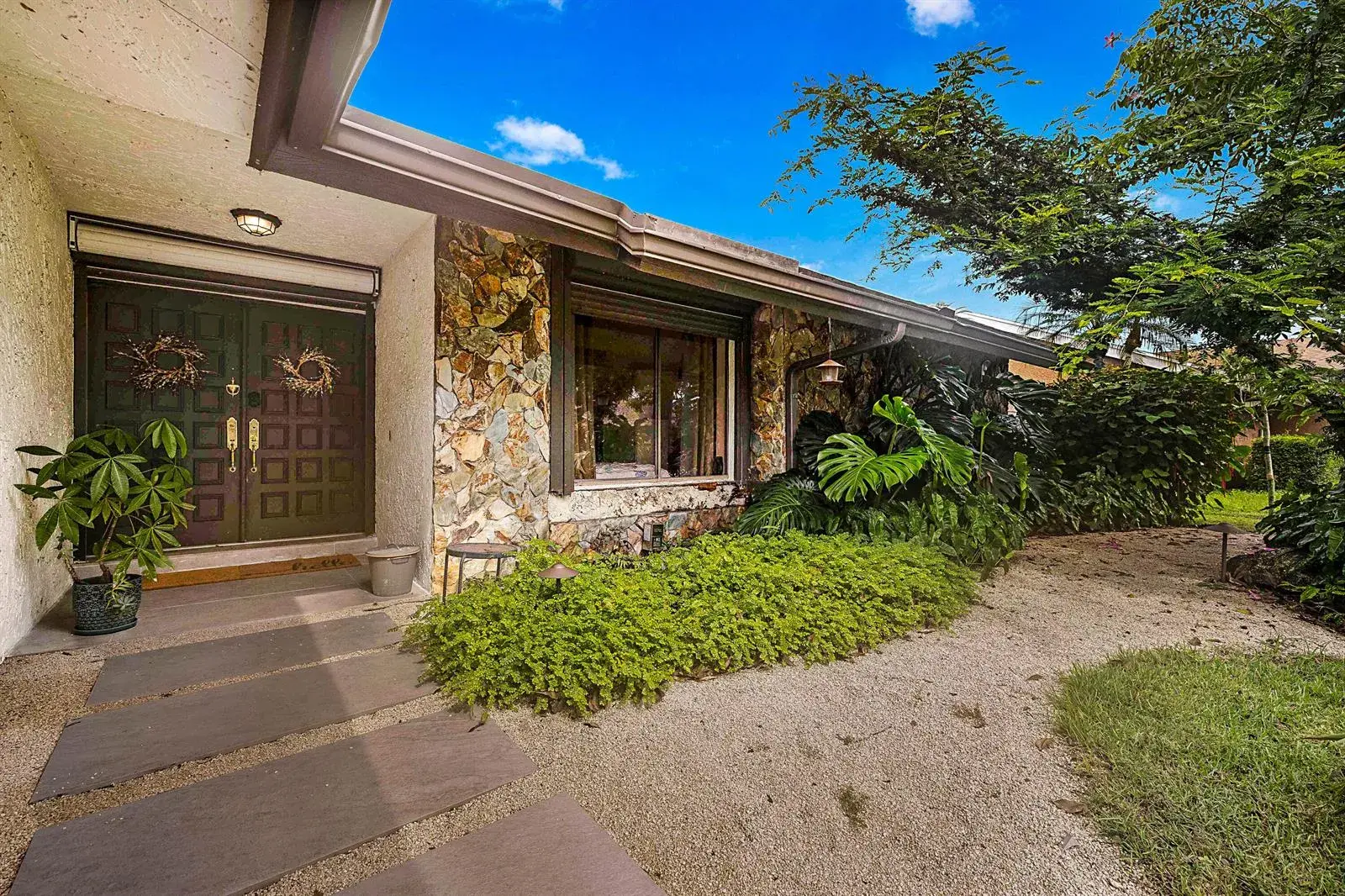 941 BAYBERRY POINT Drive, Plantation FL 33324