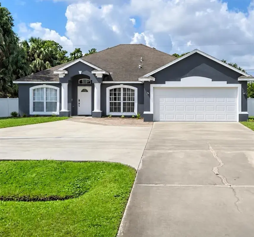 1402 SW CALIFORNIA Boulevard, Port St. Lucie FL 34953