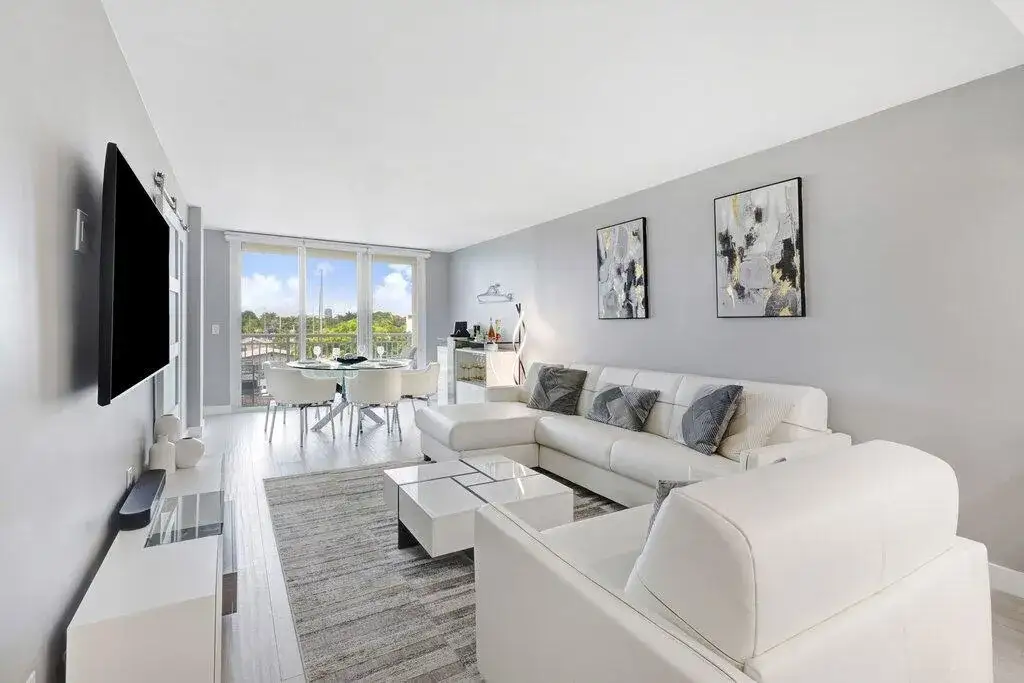 155 ISLE OF VENICE Drive # 501, Fort Lauderdale FL 33301