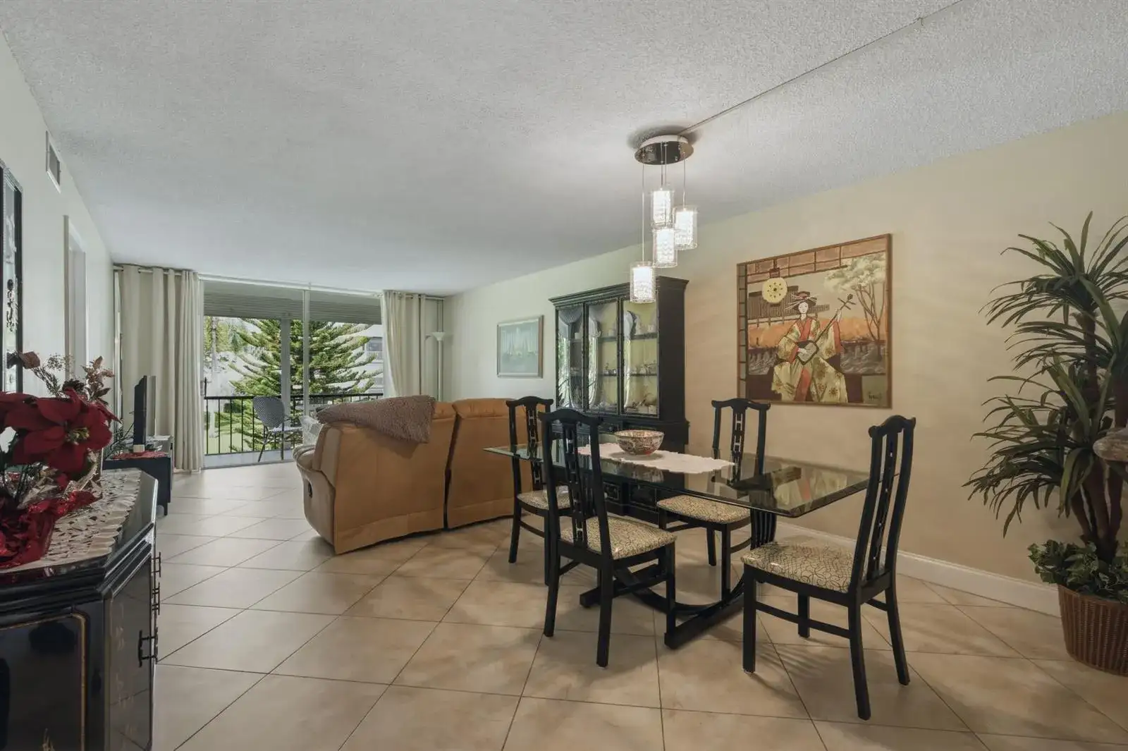 811 S Hollybrook Drive # 202, Pembroke Pines FL 33025 photo 3