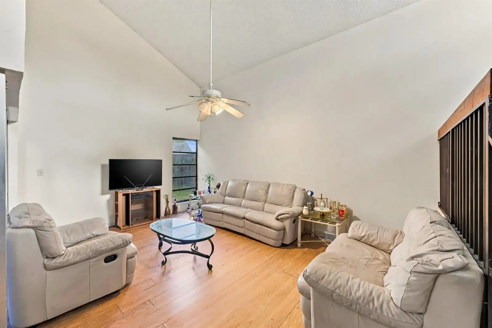 3528 NW 73RD Way, Coral Springs FL 33065 photo 5
