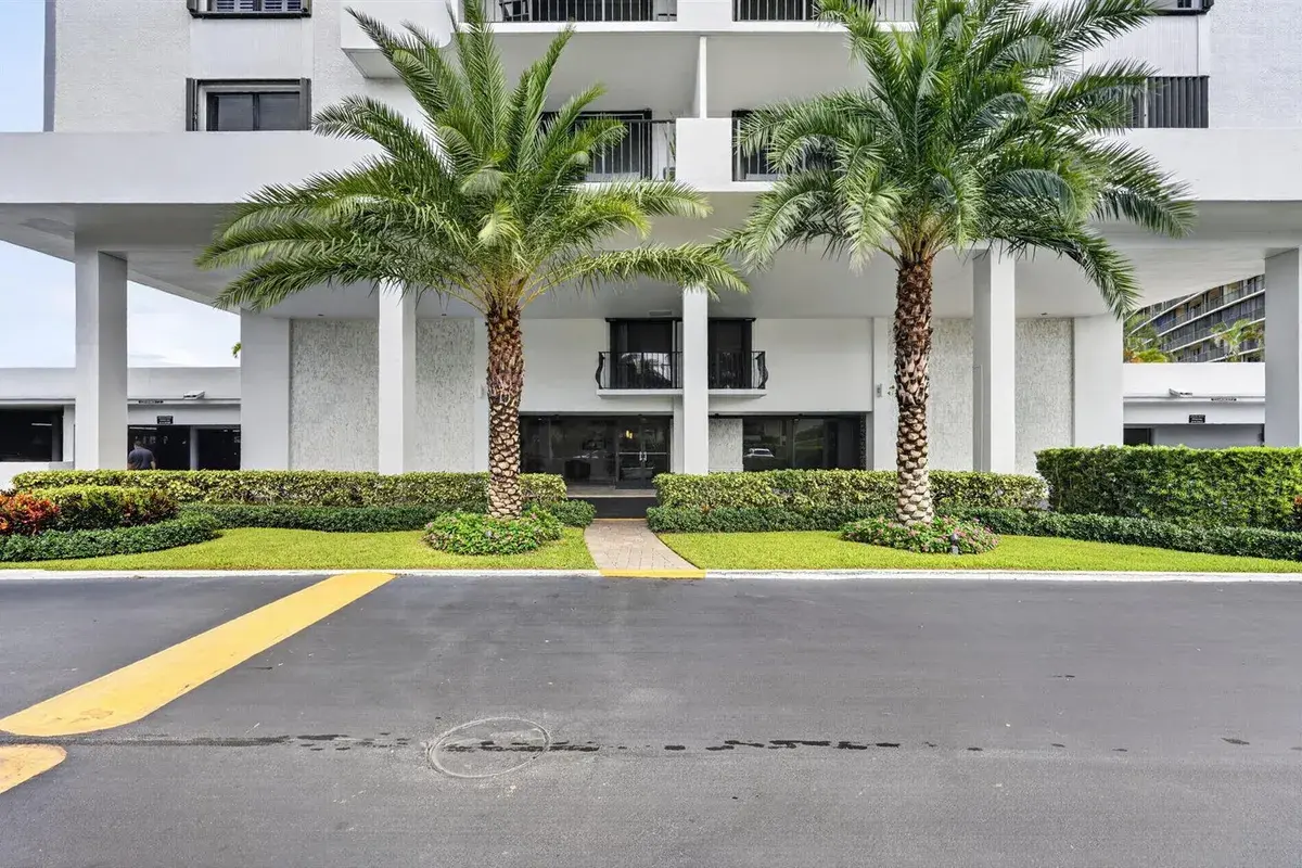 1200 Marine Way # 803B, North Palm Beach FL 33408