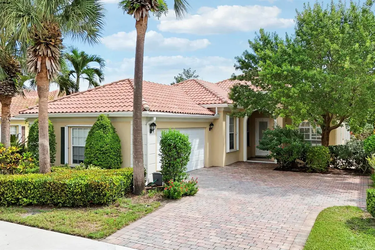 4718 Dovehill Drive, Palm Beach Gardens FL 33418