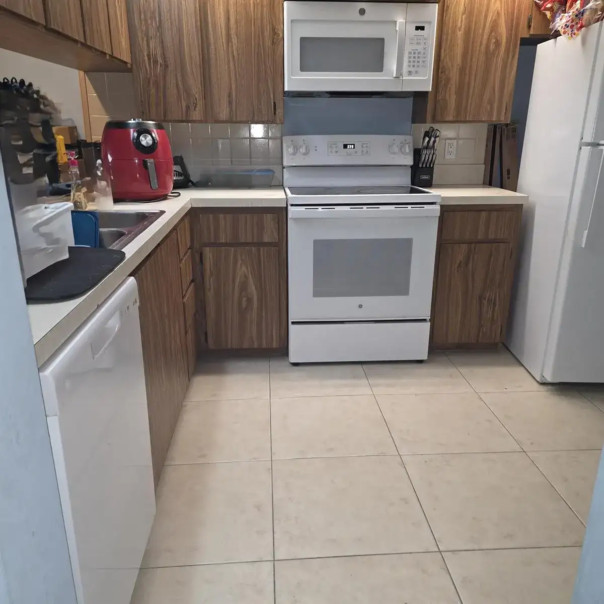 3640 WHITEHALL Drive # 305, West Palm Beach FL 33401 photo 2
