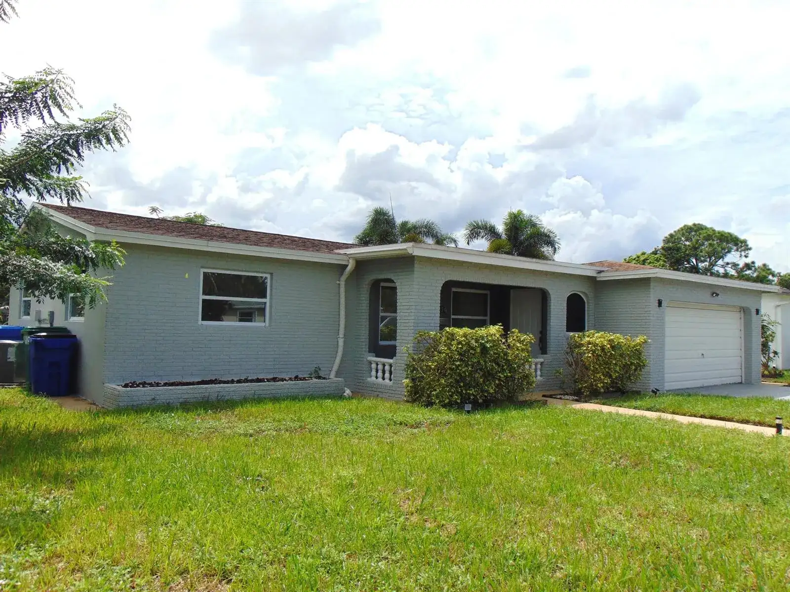6854 NW 3RD Street, Margate FL 33063 photo 3