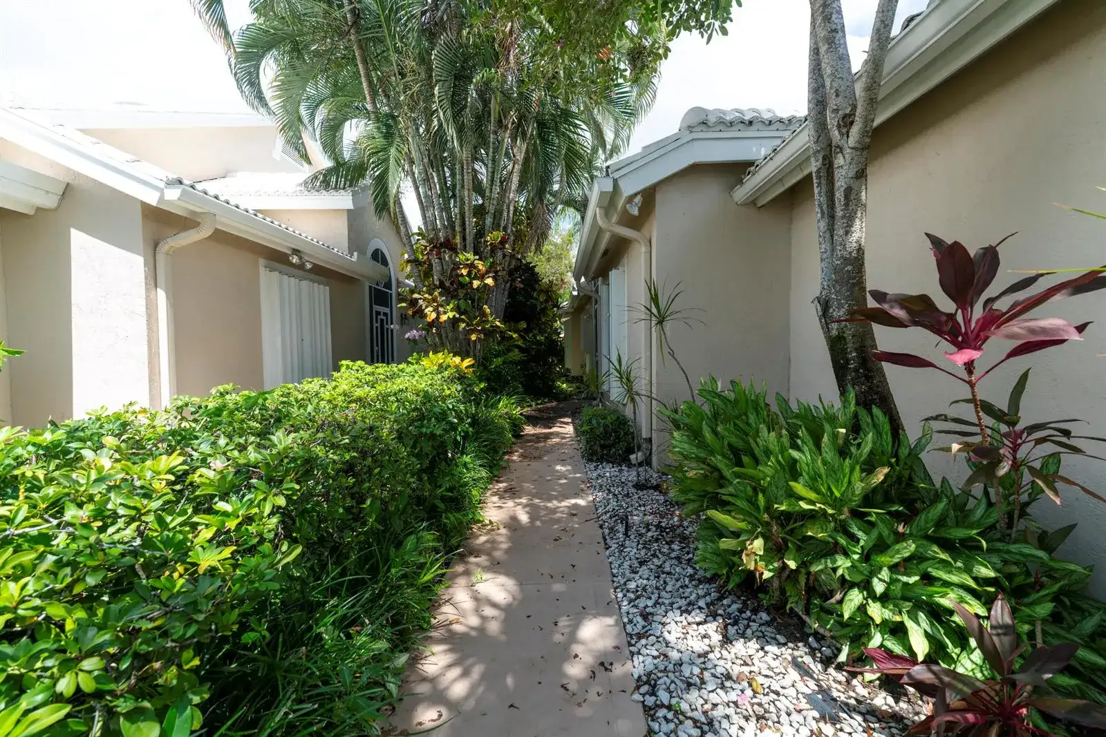 6113 GREENSPOINTE Drive # 10, Boynton Beach FL 33437 photo 2