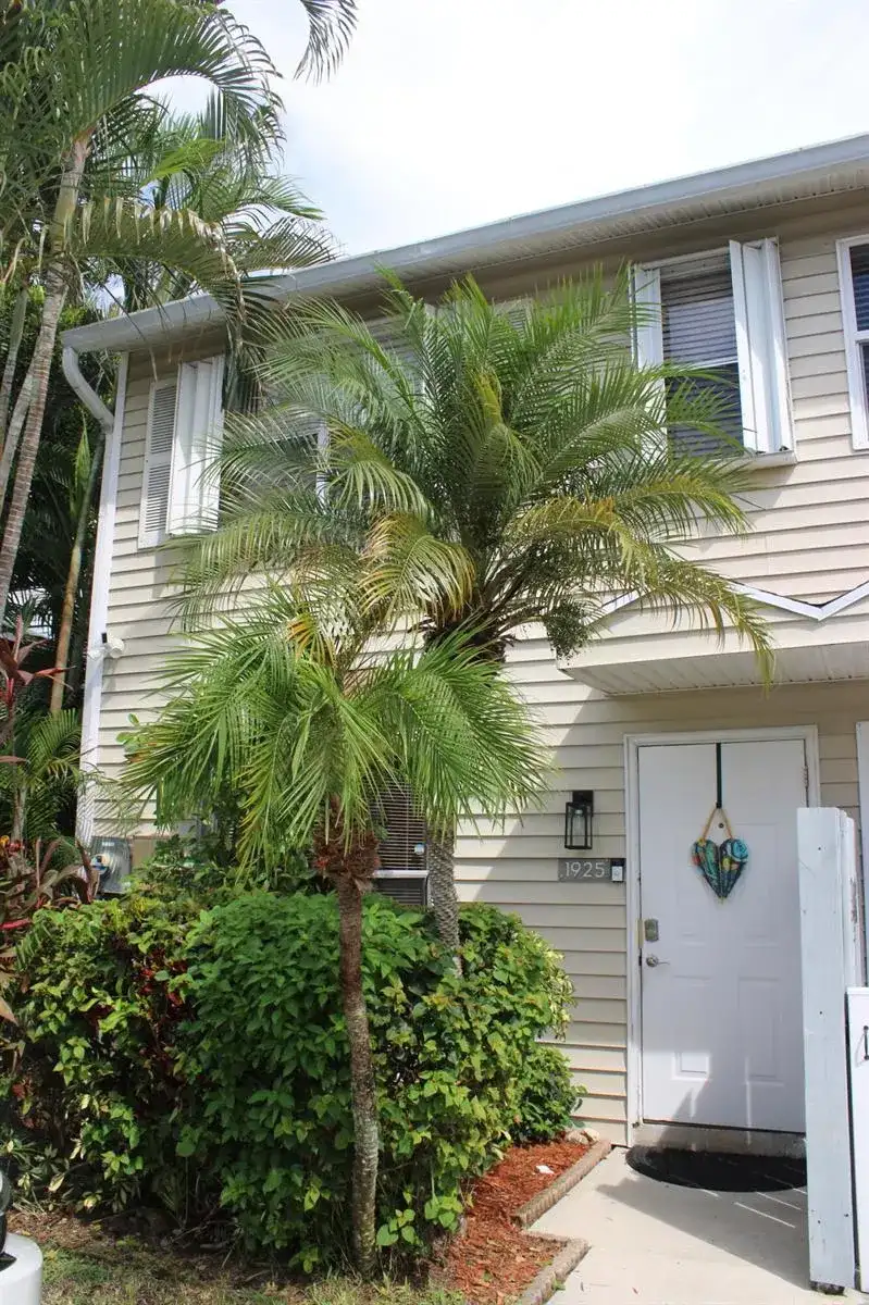 1925 NE 15TH Avenue # 1925, Fort Lauderdale FL 33305 photo 2