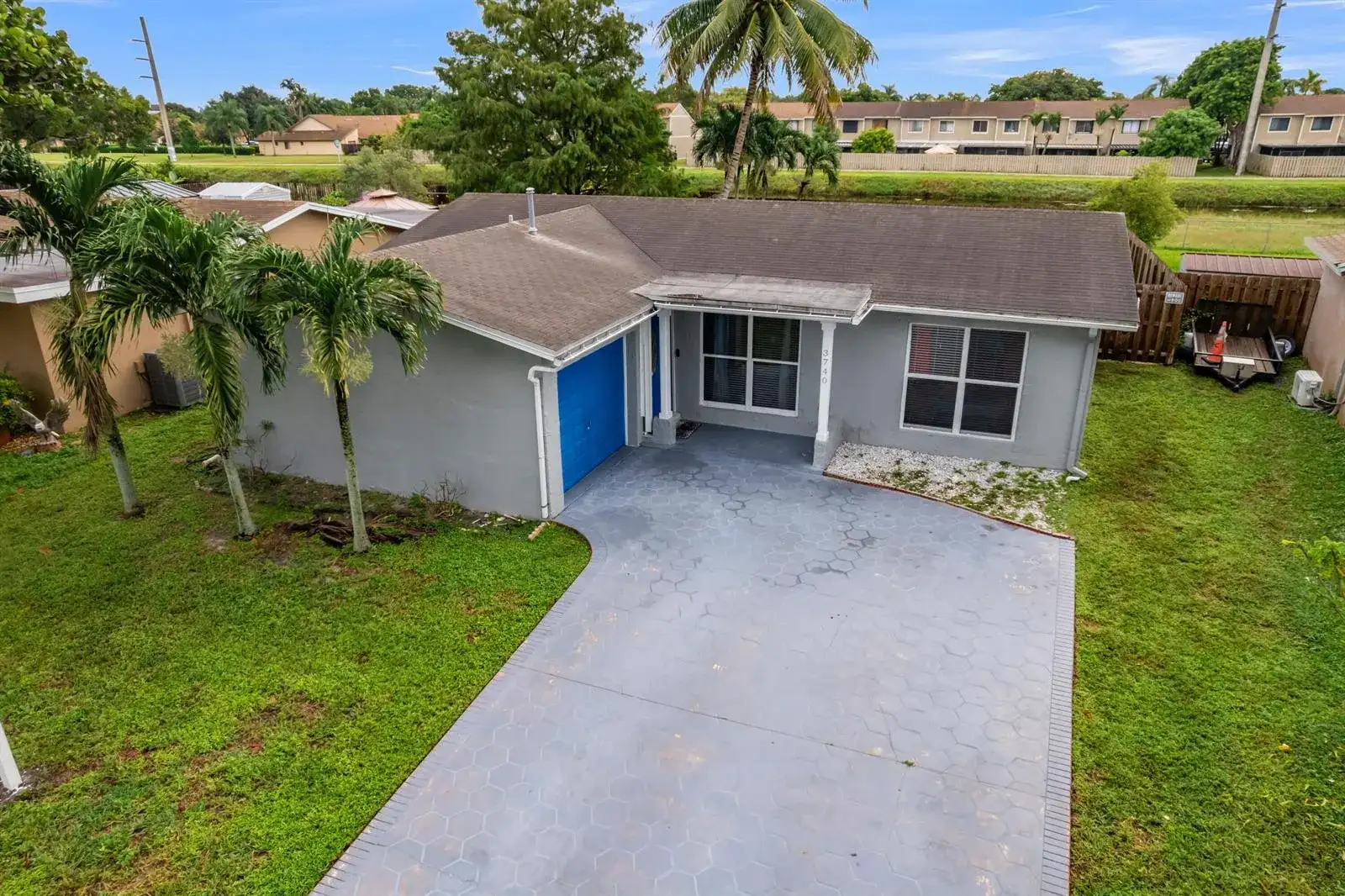 3740 NW 113TH Avenue, Sunrise FL 33323 photo 4