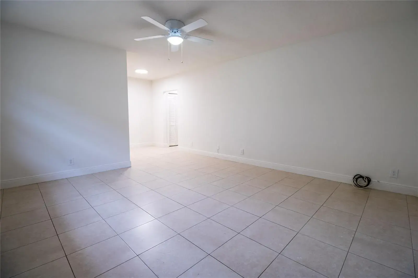 2537 LINCOLN Street # 3, Hollywood FL 33020