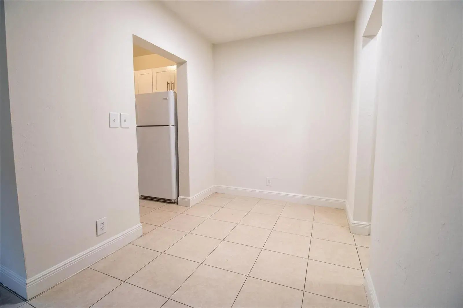 2537 LINCOLN Street # 3, Hollywood FL 33020