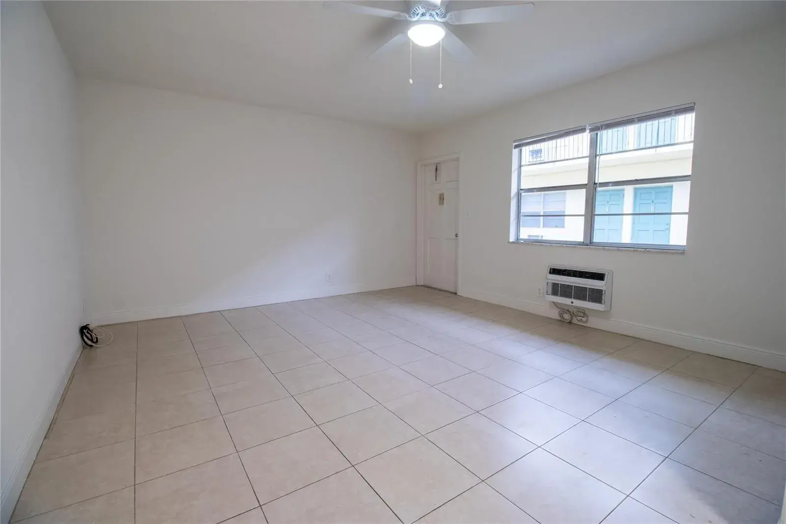 2537 LINCOLN Street # 3, Hollywood FL 33020