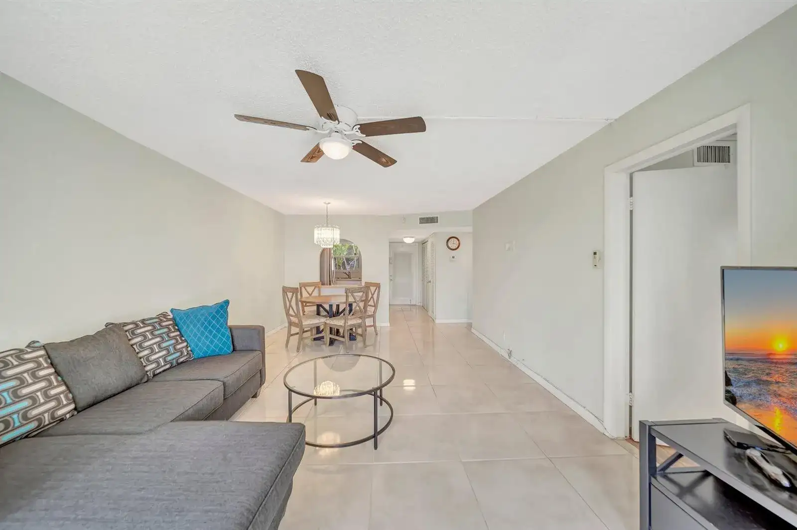 2700 Sunrise Lakes Drive W # 201, Sunrise FL 33322 photo 5