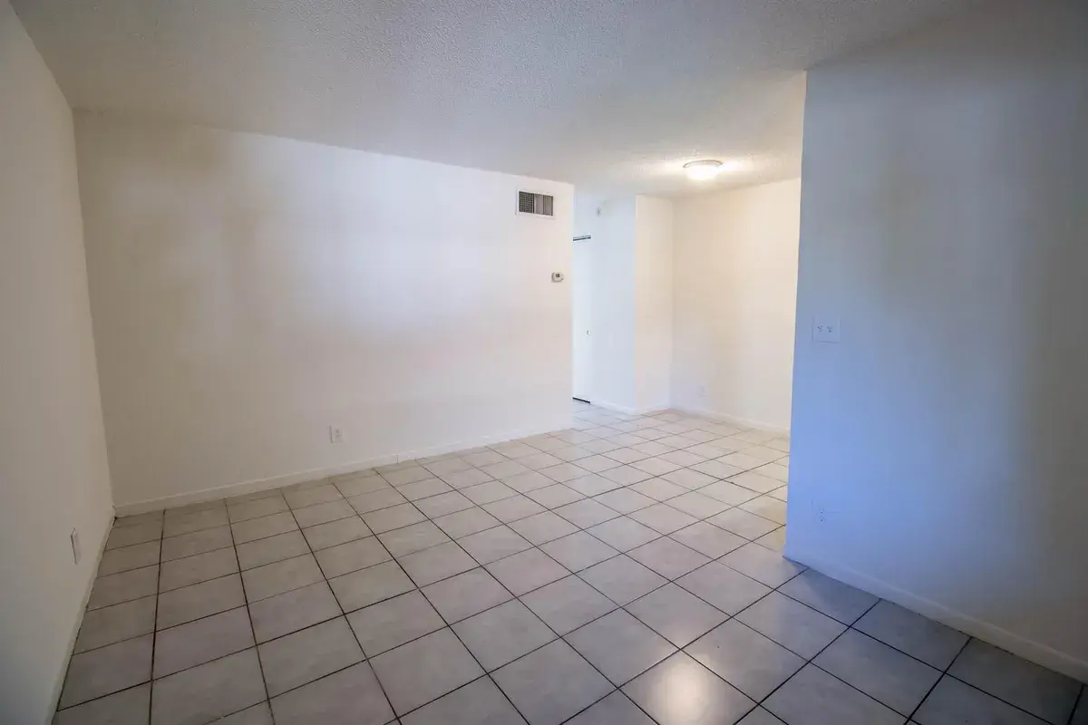 1727 LIBERTY Street # 4, Hollywood FL 33020