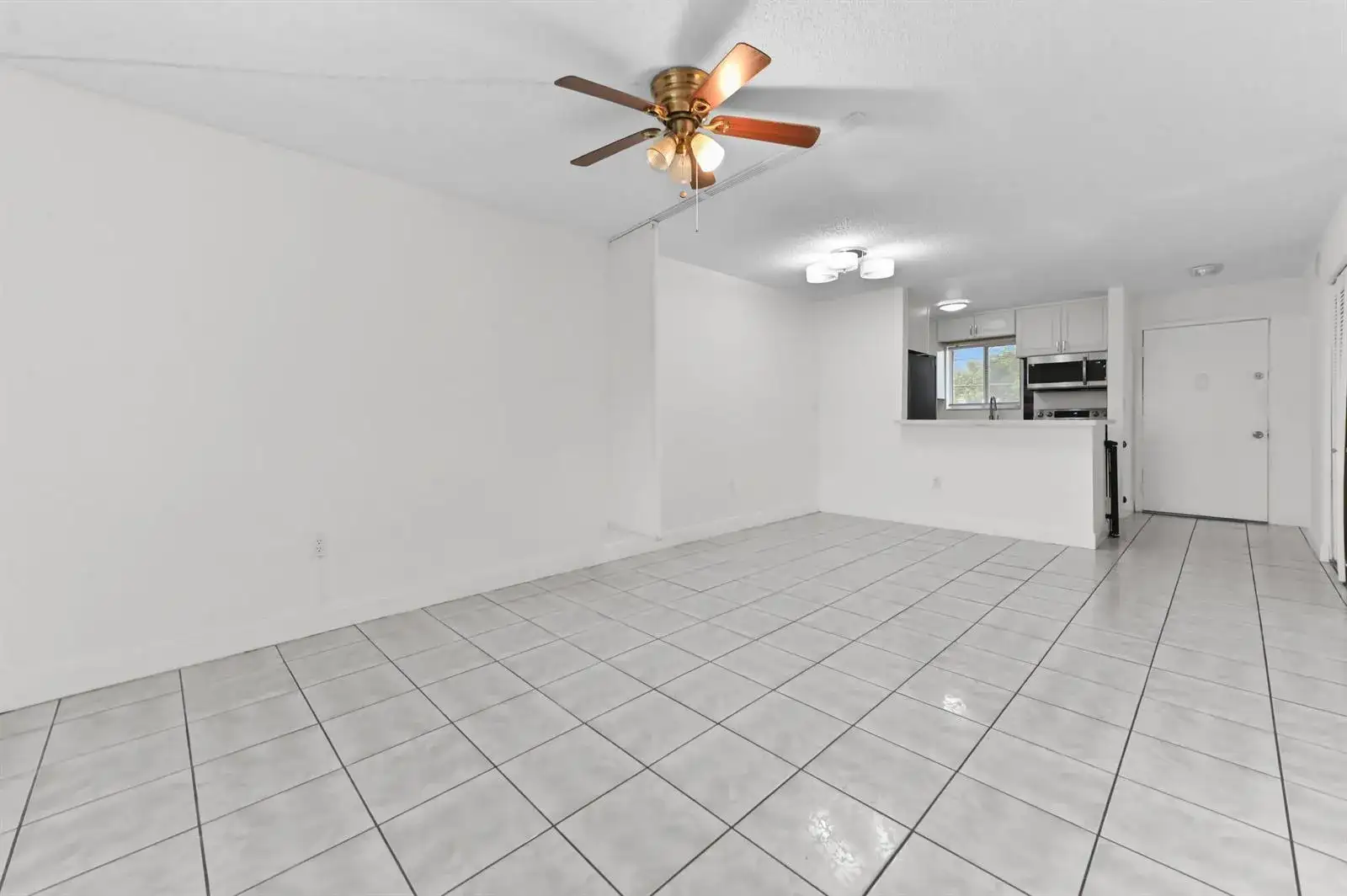6034 Forest Hill Boulevard # 107, West Palm Beach FL 33415 photo 2