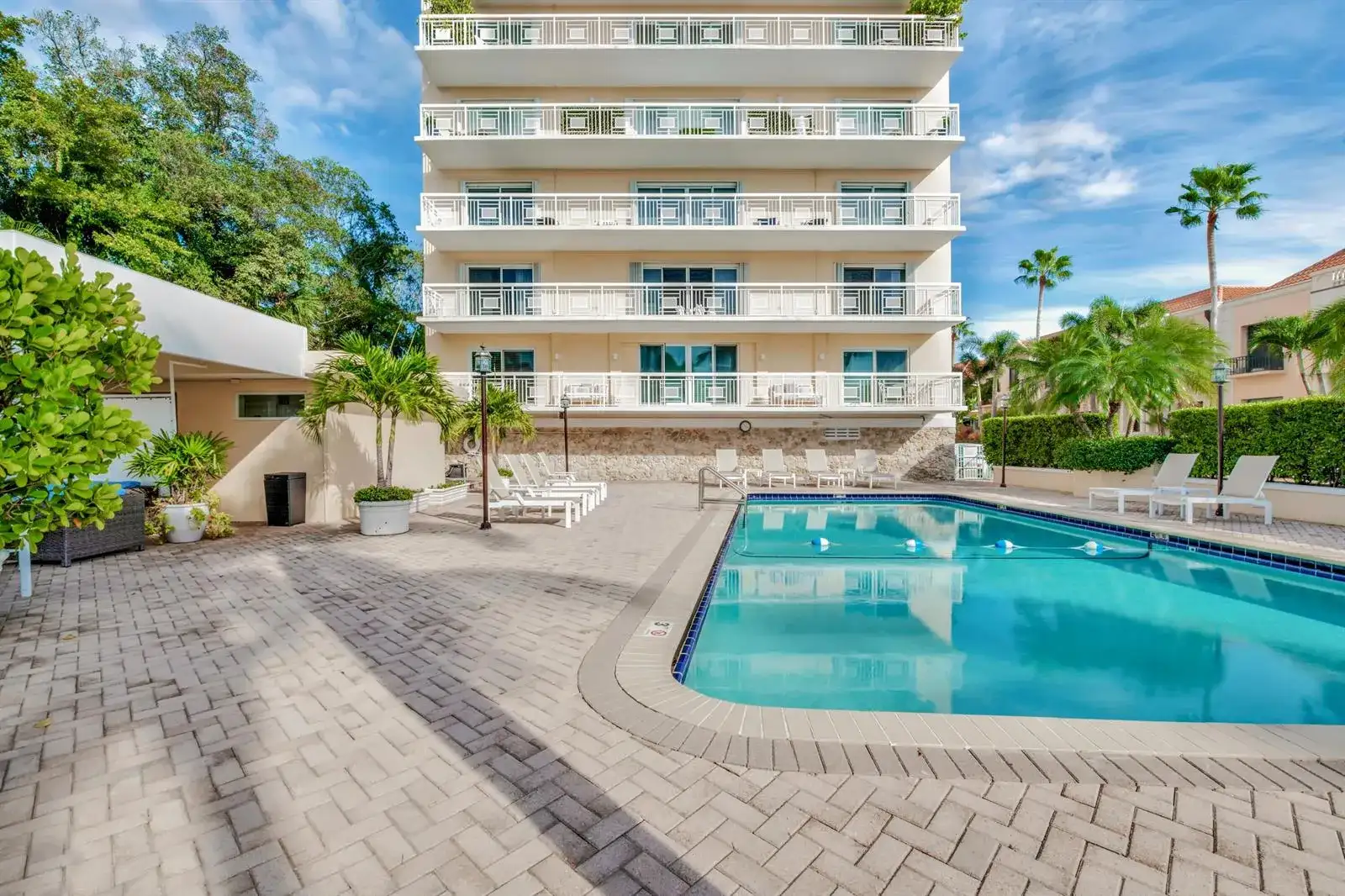 250 Bradley Place # 504, Palm Beach FL 33480 photo 5