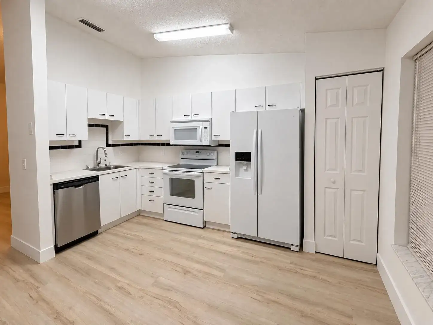 9815 WATERMILL Circle # F, Boynton Beach FL 33437 photo 4