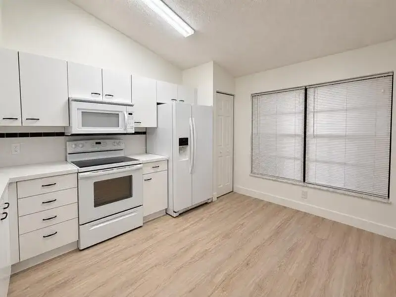 9815 WATERMILL Circle # F, Boynton Beach FL 33437 photo 5