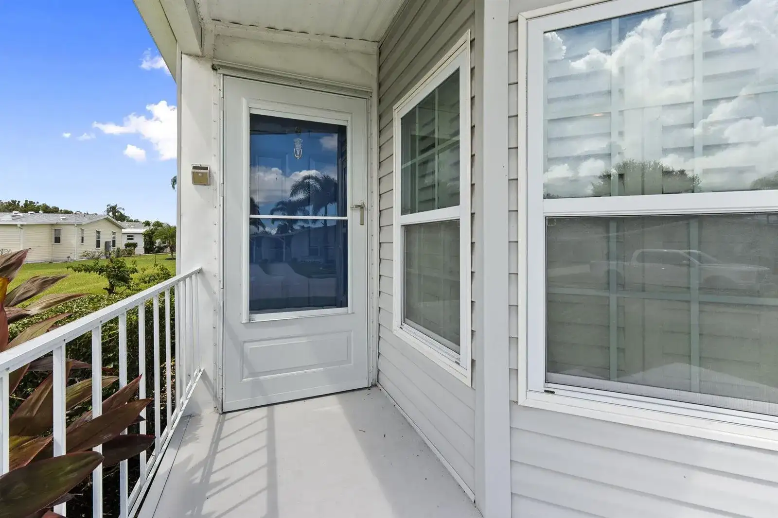 3342 COLUMBRINA Circle, Port St. Lucie FL 34952 photo 2