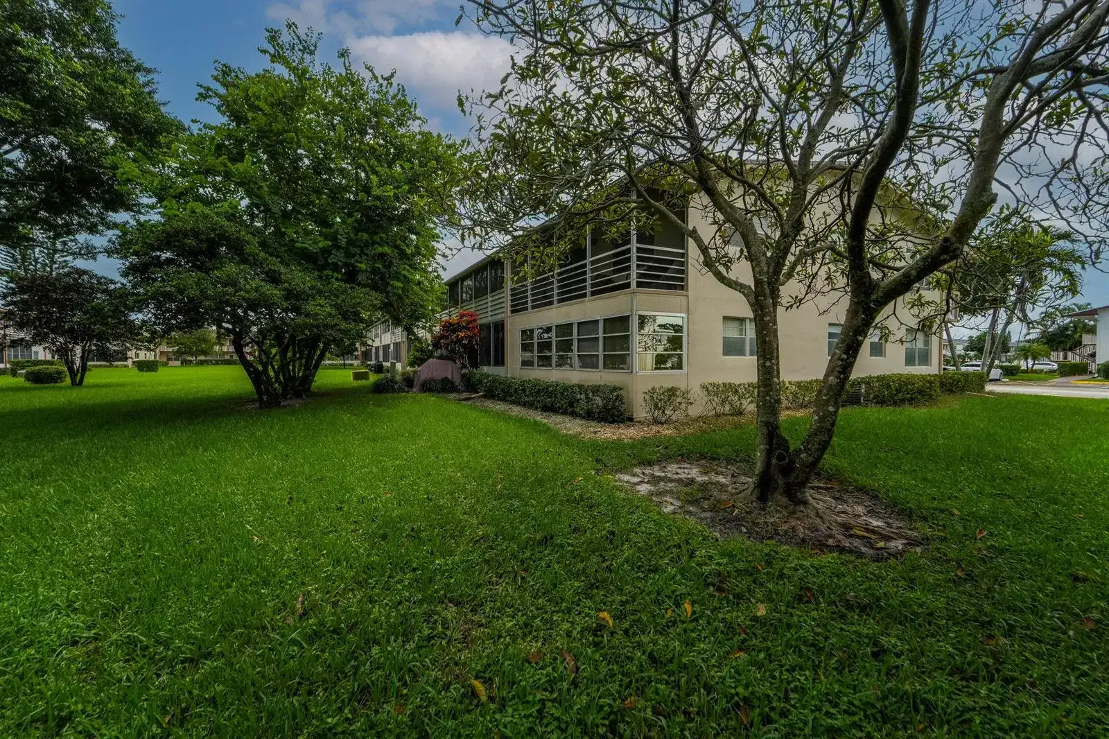 173 KENT J, West Palm Beach FL 33417 photo 3