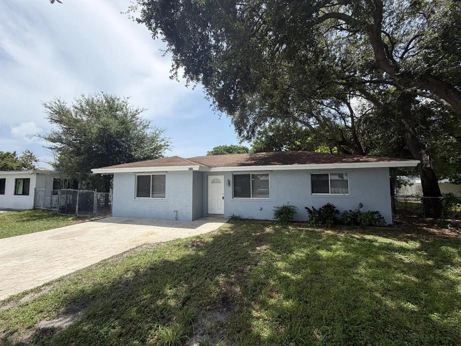 5900 SW 26TH Street, West Park FL 33023 photo 2