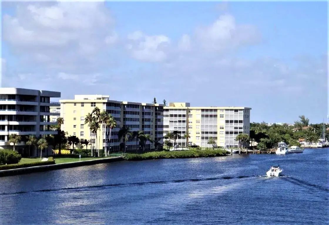 1 HARBOURSIDE Drive # 1204, Delray Beach FL 33483