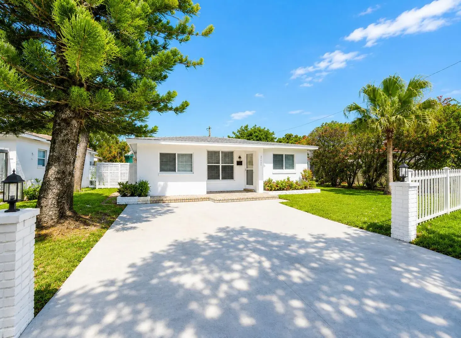1721 N 16TH Court, Hollywood FL 33020