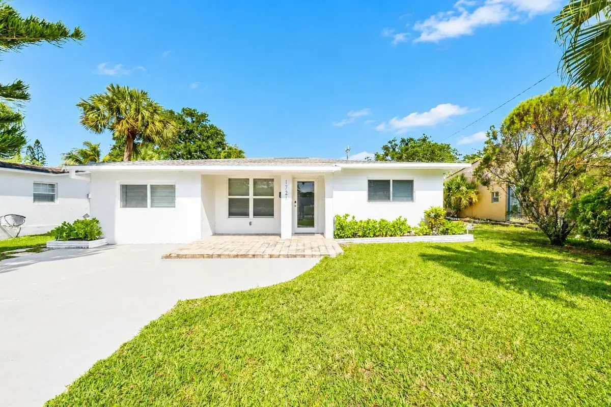 1721 N 16TH Court, Hollywood FL 33020