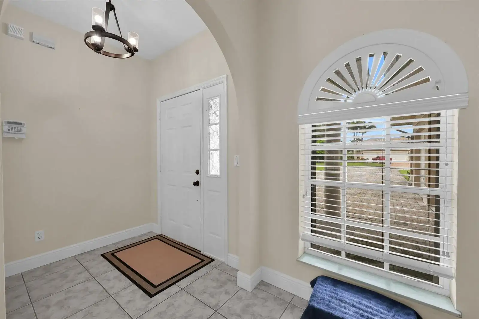 2728 SERENITY Circle S, Fort Pierce FL 34981 photo 4