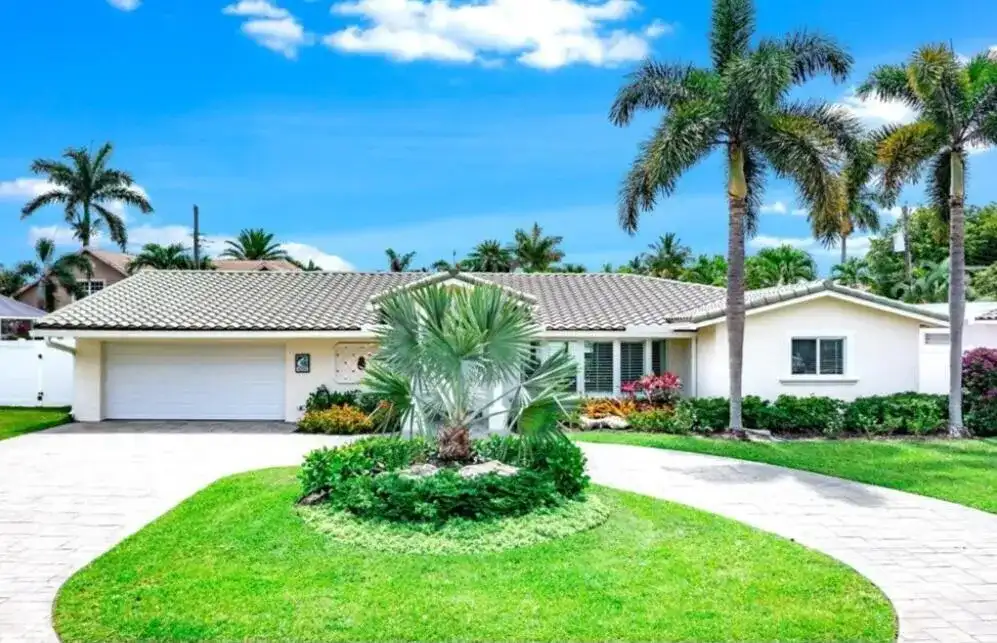 4200 NE 22ND Terrace, Lighthouse Point FL 33064