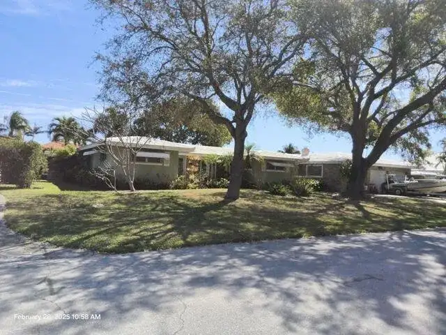 370 SE 14TH Avenue, Pompano Beach FL 33060 photo 2