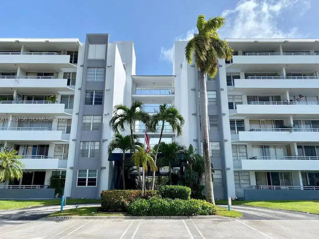 1080 94TH Street # 103, Bay Harbor Islands FL 33154