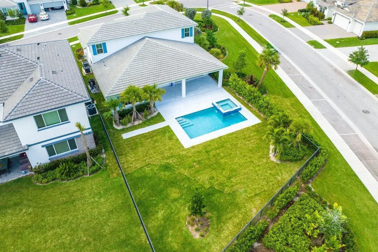12289 Waterstone Circle, Palm Beach Gardens FL 33412