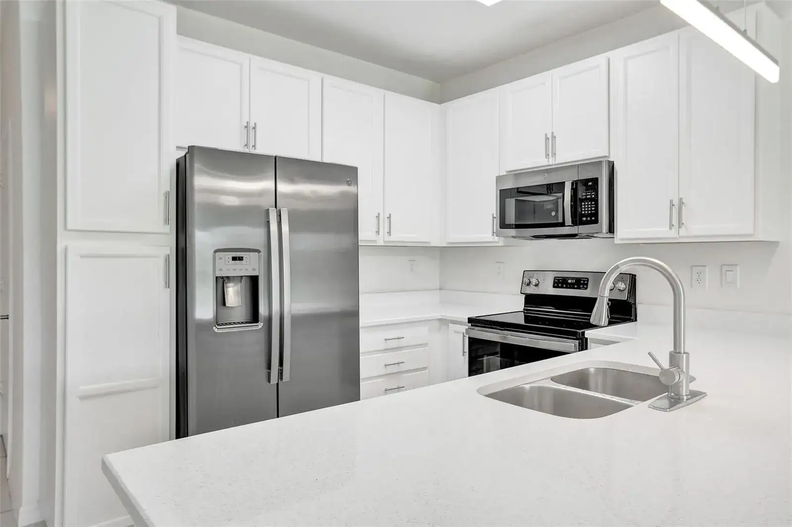 4748 SW 63rd Terrace, Davie FL 33314 photo 4