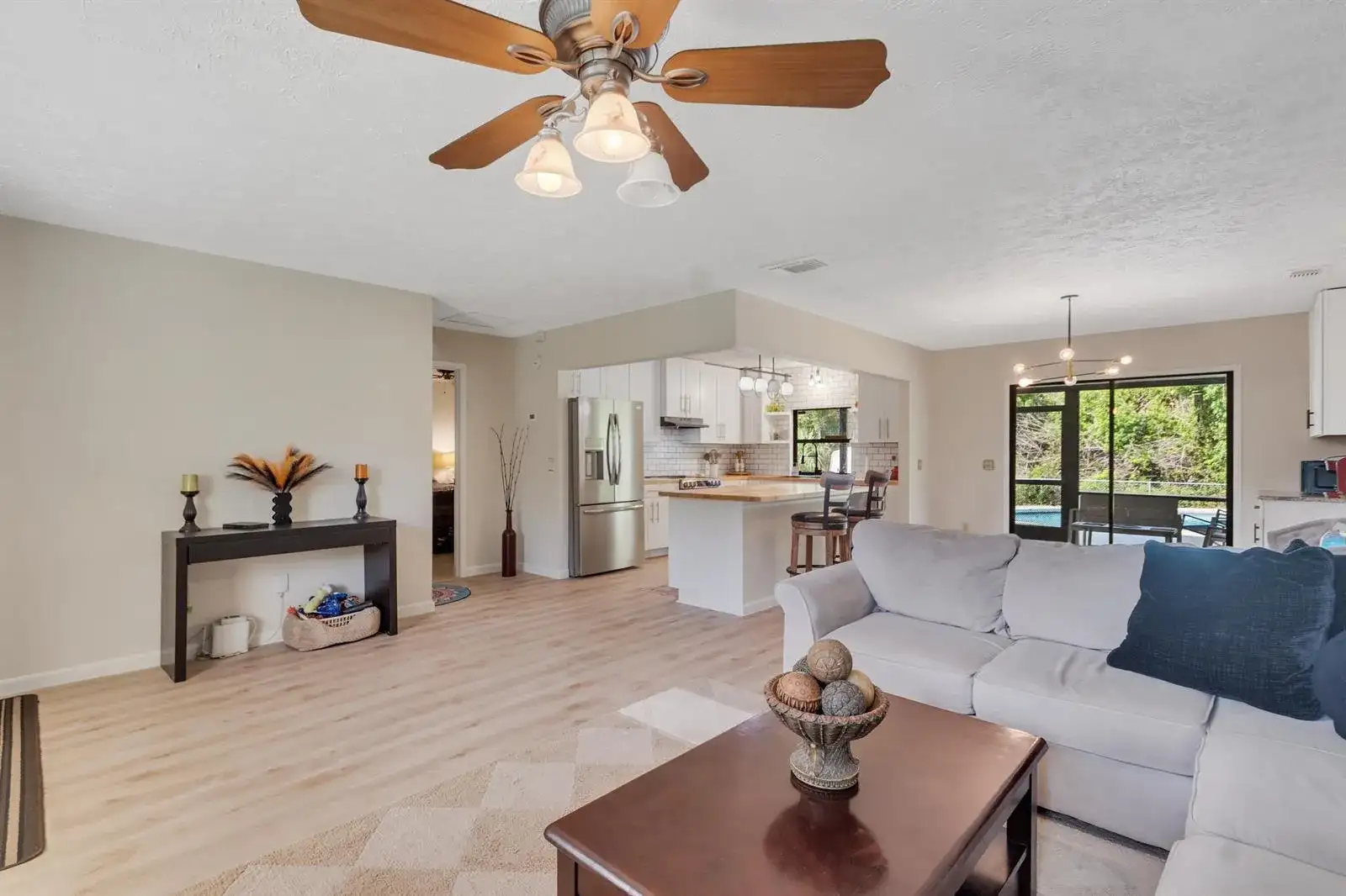 5717 BIRCH Drive, Fort Pierce FL 34982 photo 4