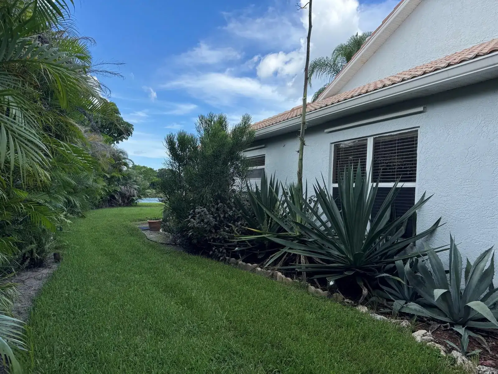 6020 SE Walkers Cay Court, Stuart FL 34997 photo 4