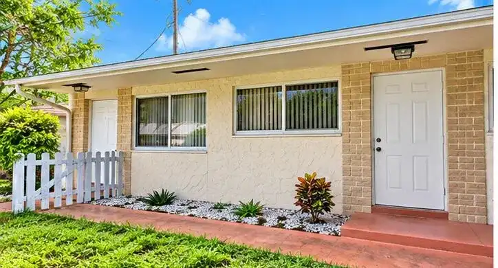 812 NE 2ND Street # 2, Hallandale Beach FL 33009